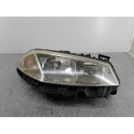 LAMPA PRZÓD PRAWA RENAULT MEGANE II ( 02-09 ) 1.6 16V 115KM 1.6 16V 2005 8200476431 