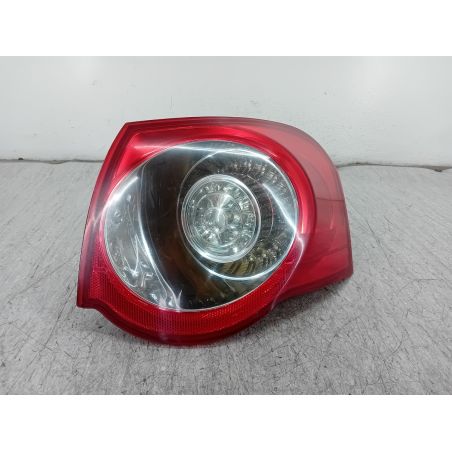 LAMPA TYLNA PRAWA VW PASSAT B6 2.0 TDI 140KM 2.0 TDI 2006 3C9945096C 