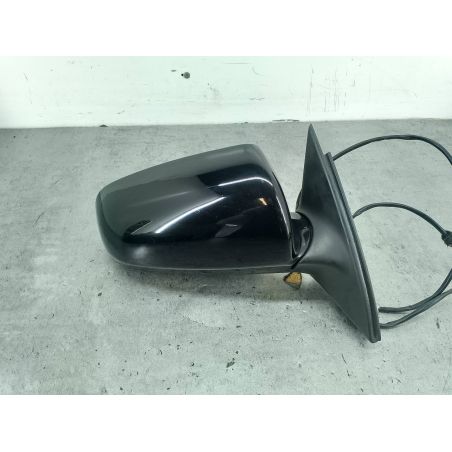 LUSTERKO PRAWE AUDI A4 B7 2.0 TDI 140KM 2.0 TDI 2008 E1010681 