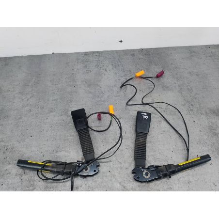 ZAPINKI, SPINKI PASA PRZÓD KOMPLET FORD FOCUS II FL 1.6 16V 2009 4M51-A61209-AH  4M51-A61208-CC 