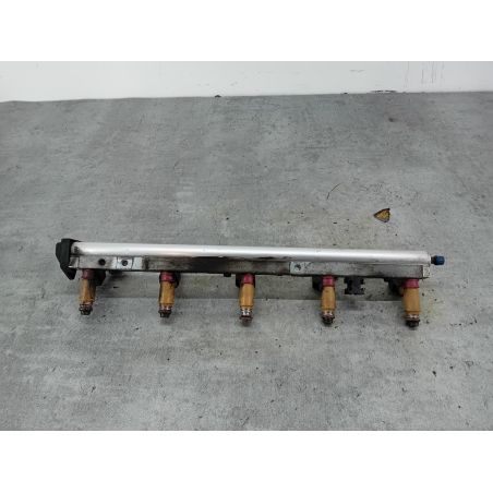 LISTWA WTRYSKOWA VOLVO V50 2.4 170KM 2.4 20V 2005 8699448 0261230109 