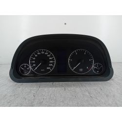 LICZNIK MERCEDES-BENZ KLASA A W169 2.0 CDI 109KM2.0 CDI A1802005A1695401847 1031098101                                            