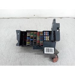 SKRZYNKA BEZPIECZNIKÓW MERCEDES-BENZ KLASA A W169 2.0 CDI 109KM2.0 CDI A18020051695451740                                            