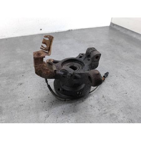 ZWROTNICA LEWY PRZÓD RENAULT MASTER II FL 2.5 DCI 2004 ZWROTNICA LEWY PRZÓD 