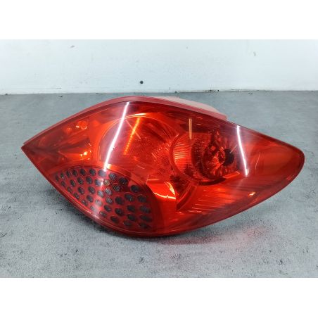 LAMPA TYLNA PRAWA PEUGEOT 207 1.4 16V 88KM 1.4 16V 2006 9649986580  