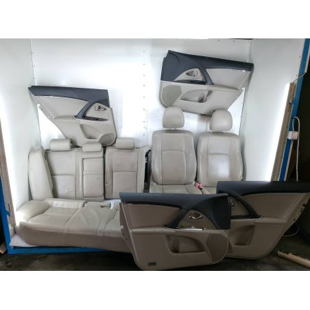 FOTELE KANAPA BOCZKI SKÓRA KOMPLET TOYOTA AVENSIS III T27 2.0 D-4D 126KM 2.0 D-4D 2011 FOTELE KANAPA BOCZKI SKÓRA KOMPLET 