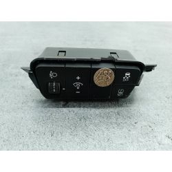 PRZEŁĄCZNIK ESP KIA STONIC 1.0 T-GDI 100KM1.0 T-GDI201984757-H8AA0                                            