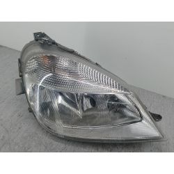 LAMPA PRZÓD PRAWA MERCEDES-BENZ VANEO 1.7 CDI 91KM1.7 CDI20020301189202  A4148200161                                            