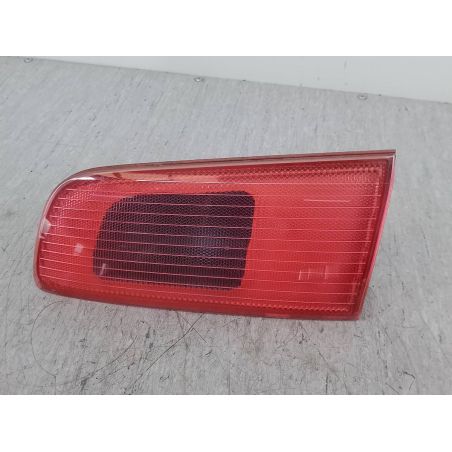 LAMPA TYLNA PRAWA W KLAPE MAZDA 2 I 1.25 16V 75KM 1.25 16V 2004 2ZR964835-02         3M71-13547-AG 