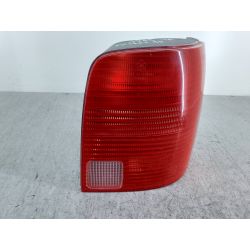 LAMPA TYLNA PRAWA VW PASSAT B5 1.81.8 20V19993B9945112F                                            