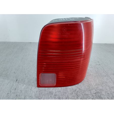LAMPA TYLNA PRAWA VW PASSAT B5 1.8 1.8 20V 1999 3B9945112F 
