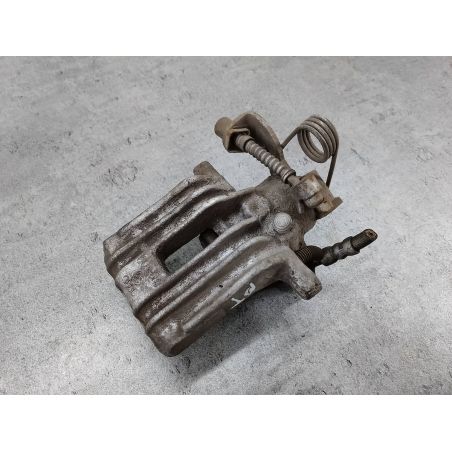 ZACISK HAMULCOWY PRAWY TYŁ AUDI A4 B6 1.9 TDI 130KM 1.9 TDI 2004 