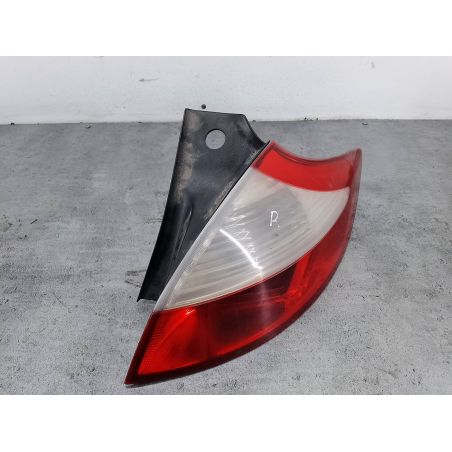 LAMPA TYLNA PRAWA RENAULT MEGANE III 1.5 DCI 105KM 1.5 DCI 2010 265500007R 89319601      