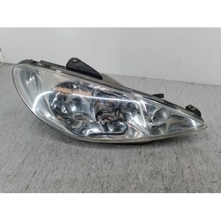 LAMPA PRZÓD PRAWA PEUGEOT 206 2.0 HDI 90KM 2.0 HDI 2003 087276      89002772 