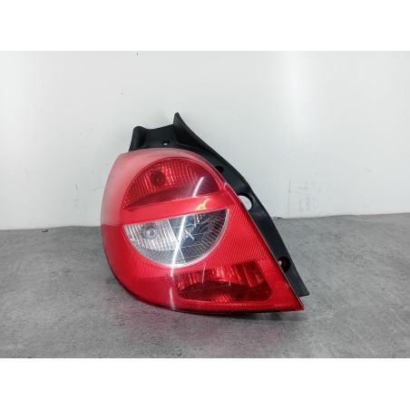 LAMPA TYLNA LEWA RENAULT CLIO III 1.2 TCE 100KM 1.2 TCE 2009 8200459962  8200245326 