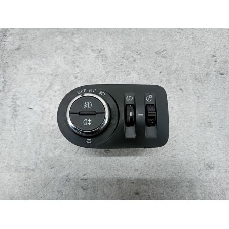 WŁĄCZNIK ŚWIATEŁ OPEL CORSA F 1.2 12V 75KM 1.2 12V 2020 39201665 
