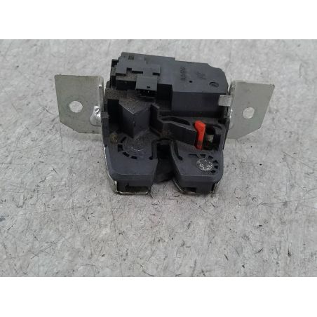 ZAMEK TYLNEJ KLAPY MERCEDES-BENZ KLASA A W169 1.5 95KM 1.5 8V A150 2005 ZAMEK TYLNEJ KLAPY 