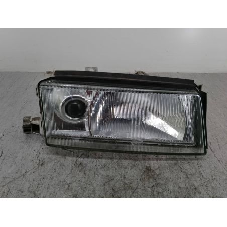 LAMPA PRZÓD PRAWA SKODA OCTAVIA I 1.6 8V 101KM 1.6 8V 1998 246086-00 