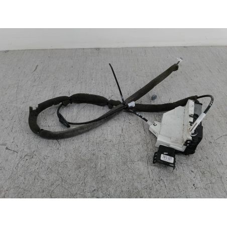 ZAMEK DRZWI PRZESUWNYCH LEWYCH PEUGEOT PARTNER 2008- 1.6 EHDI 2010 828421 