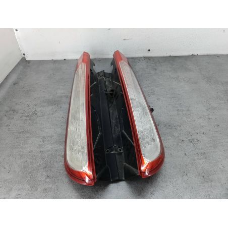 LAMPY TYŁ KOMPLET FORD FOCUS II FL 1.6 16V 2008 8M51-13404-A 8M51-13405-A 