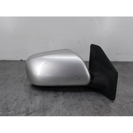 LUSTERKO PRAWE TOYOTA AVENSIS II T25 2.0 D-4D 116KM 2.0 D-4D 2003 LUSTERKO PRAWE 