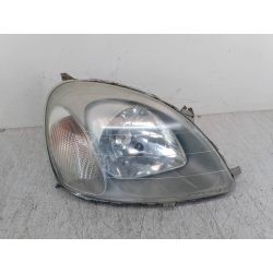 LAMPA PRZÓD PRAWA TOYOTA YARIS I 1.0 16V 68KM1.0 16V200152-002                                            