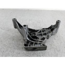 ŁAPA SILNIKA VW GOLF V 1.9 TDI200503G199207F                                            