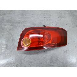 LAMPA TYLNA PRAWA FIAT CROMA II 1.9 JTD 120KM1.9 JTD200527492201                                            