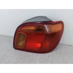 LAMPA TYLNA PRAWA TOYOTA YARIS I 1.0 16V 68KM1.0 16V200352-053                                            