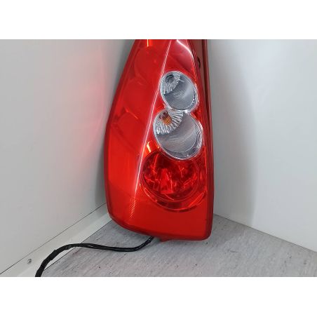 LAMPA TYLNA LEWA MAZDA 5 I 1.8 i 16V 2006 C23551160     K2442 
