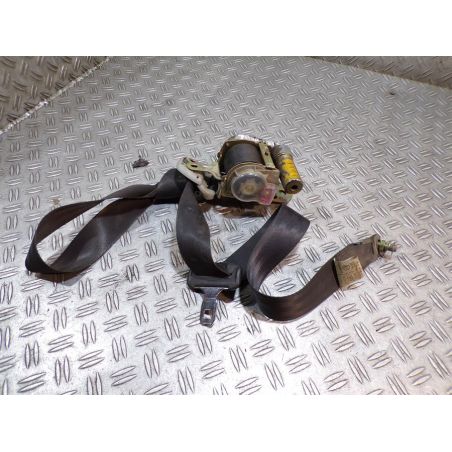 PAS BEZPIECZEŃSTWA PRAWY PRZÓD TOYOTA YARIS VERSO 2000 