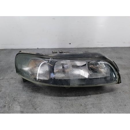 LAMPA PRZÓD PRAWA VOLVO S60 2.4 D5 2004 8693552  89007902  