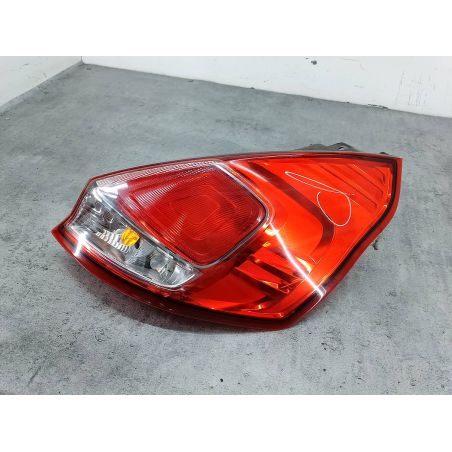 LAMPA TYLNA PRAWA FORD FIESTA MK7 1.5 TDCI 2014 C1BB-13404-A 