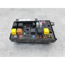 SKRZYNKA BEZPIECZNIKÓW ZEWNĘTRZNA OPEL ASTRA H 1.61.6200413191127 5DK008668-12 5DK008668-12                                            