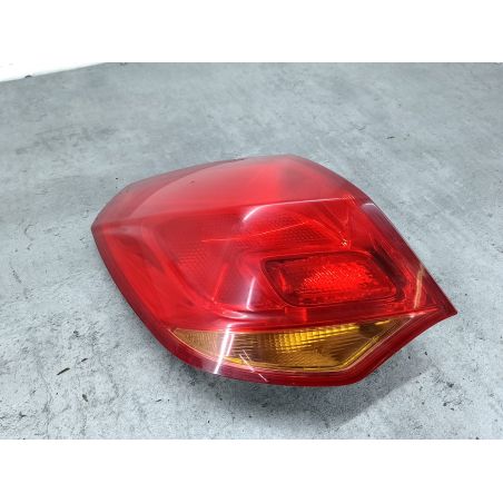 LAMPA TYLNA LEWA OPEL ASTRA J 1.4 16V 100KM 1.4 16V 2010 LAMPA TYLNA LEWA 