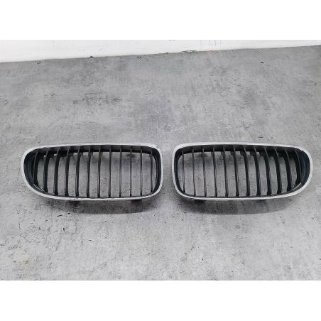 GRILL NERKI KOMPLET BMW E90 2.0D 2.0 D 2011 GRILL NERKI KOMPLET 