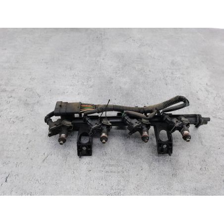 LISTWA WTRYSKOWA RENAULT CLIO III 1.2 16V 75KM 1.2 16V 2006 8200286064  8200292590 