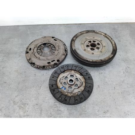 KOŁO DWUMASOWE KOMPLETNE VW GOLF IV 1.9 TDI 101KM 1.9 TDI 2001 1854527337  2221005000 