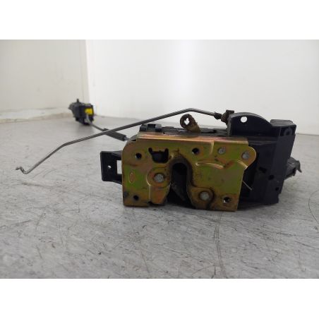 ZAMEK DRZWI PRAWY PRZÓD FORD FOCUS I  1.6 16V DOHC 101KM 1.6 16V 2003 2S4A-A2181-CB BOSCH 