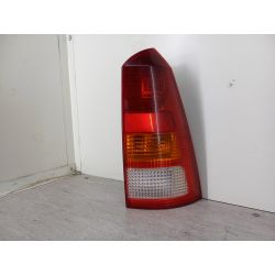 LAMPA TYLNA PRAWA FORD FOCUS I  1.6 16V DOHC 101KM1.6 16V2003XS4X13N004LC                                            