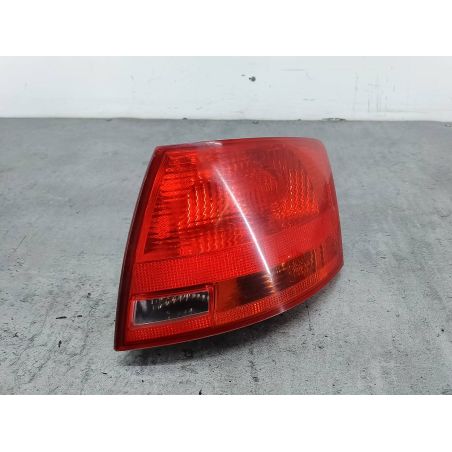 LAMPA TYLNA PRAWA AUDI A4 B7 1.9 TDI 116KM 1.9 TDI 2007 8E9945096E 