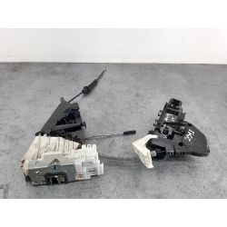 ZAMEK DRZWI PRAWY PRZÓD MERCEDES-BENZ KLASA A W169 2.0 CDI 109KM2.0 CDI A18020051697202835                                            