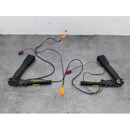 ZAPINKI, SPINKI PASA PRZÓD KOMPLET FORD FOCUS II FL 1.8 16V 2008 4M51-A61209  4M51-A61208   A4 125 2328 