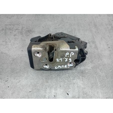 ZAMEK DRZWI PRAWY PRZÓD SMART FORFOUR I 1.1 12V 75KM 1.1 12V 2004 A4547200035 EB4 EA0 75 2179 