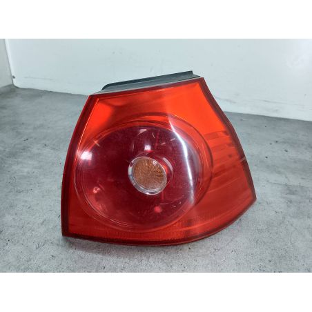 LAMPA TYLNA PRAWA VW GOLF V 2.0 TDI 140KM 2.0 TDI 2003 1K6945112C  1K6945096J LA7W 140 2180 