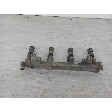 LISTWA WTRYSKOWA SATURN VUE I 2.2 16V 143KM 2.2 16V 2003 12574825  12564446 70 143 2306 