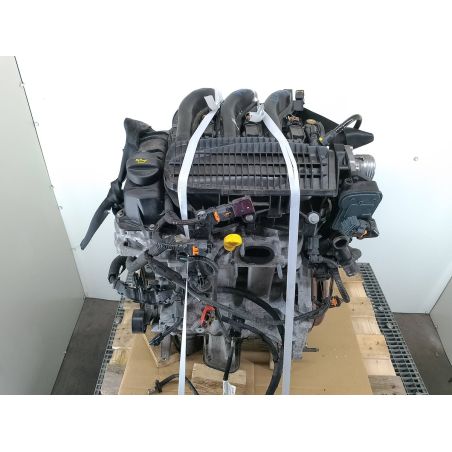 Engine PEUGEOT 208 I 1.2 VTI 2017 HM01    10B217 82 2705 
