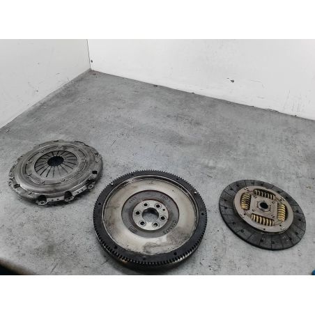 KOŁO DWUMASOWE KOMPLETNE SKODA SUPERB II 1.9 TDI 105KM 1.9 TDI 2010 C375689 C377074 C203473 LF9R 105 2450 