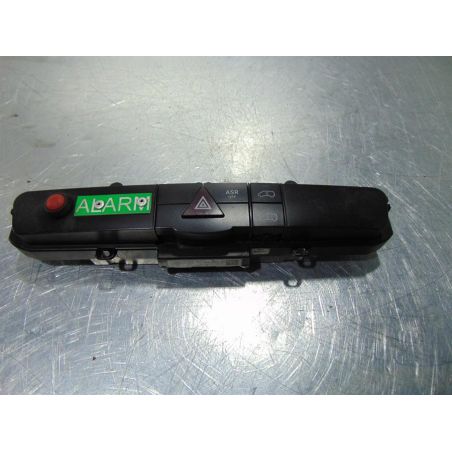 WŁĄCZNIK AWARYJNYCH VW CRAFTER 2010 A9068701810 