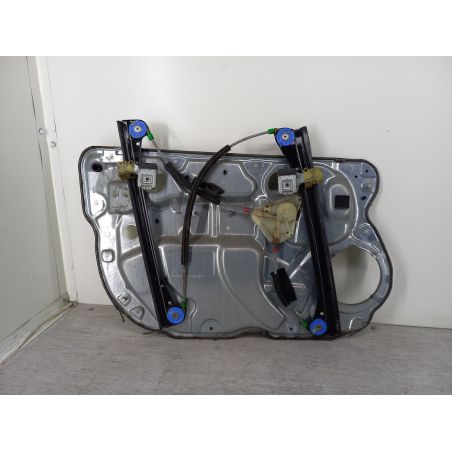 PODNOŚNIK SZYBY PRAWY PRZÓD VW POLO IV FL 1.4 16V 80KM 1.4 16V 2008 6Q2959801E LP3G 80 2416 